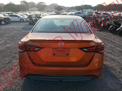 NISSAN SENTRA 2021, foto 6 de 19