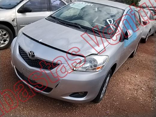 TOYOTA YARIS 2014, foto 1 de 19