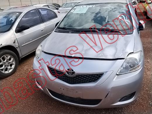 TOYOTA YARIS 2014, foto 2 de 19
