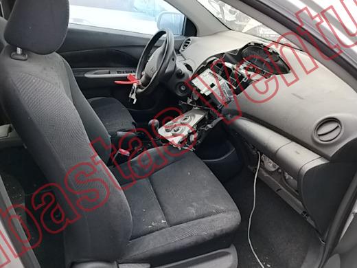 TOYOTA YARIS 2014, foto 12 de 19