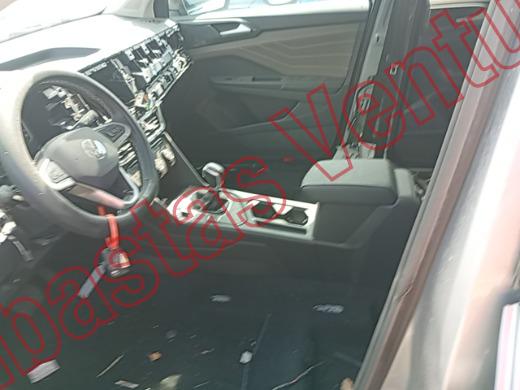 VOLKSWAGEN TAOS 2024, foto 17 de 19