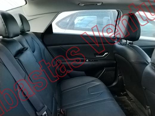 HYUNDAI ELANTRA 2023, foto 13 de 19
