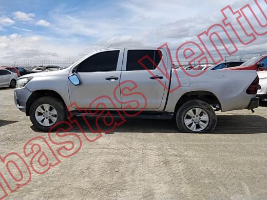 TOYOTA HILUX 2017, foto 8 de 19
