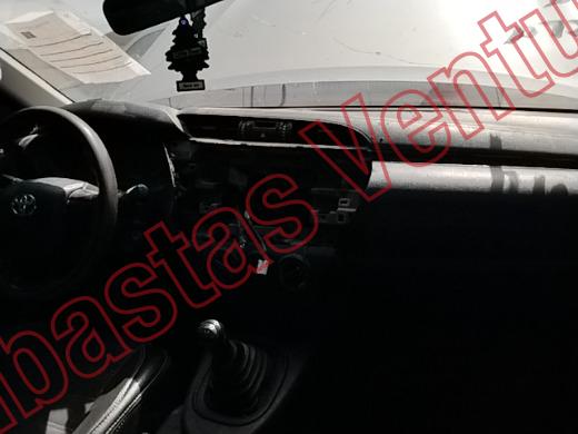 TOYOTA HILUX 2017, foto 14 de 19