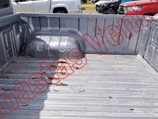 TOYOTA HILUX 2017, foto 15 de 19