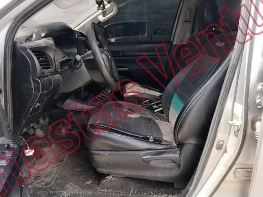 TOYOTA HILUX 2017, foto 17 de 19