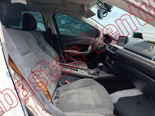 MAZDA MAZDA 6 2016, foto 12 de 19