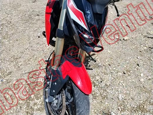 BAJAJ PULSAR NS 2025, foto 18 de 19