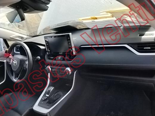 TOYOTA RAV4 2022, foto 14 de 19