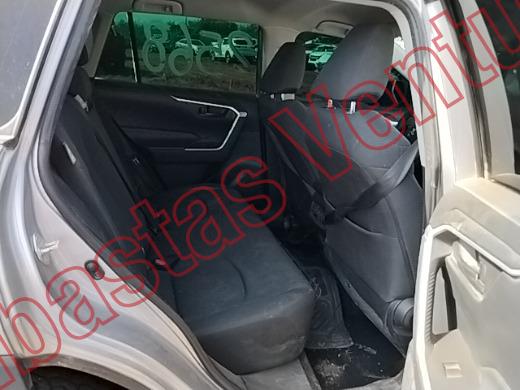 TOYOTA RAV4 2020, foto 13 de 19