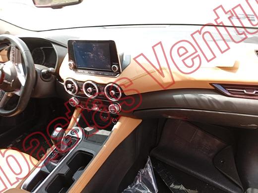 NISSAN SENTRA 2024, foto 14 de 19