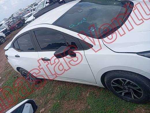 NISSAN VERSA 2024, foto 4 de 19