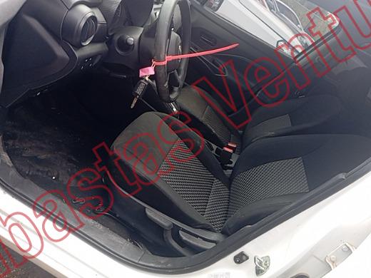 NISSAN VERSA 2024, foto 17 de 19