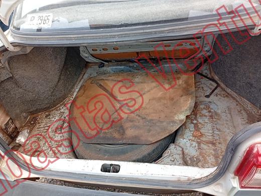NISSAN TSURU 1997, foto 15 de 19