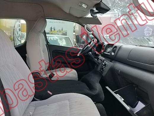 NISSAN URVAN 2024, foto 12 de 19
