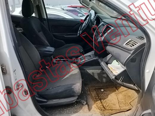 MITSUBISHI L200 2022, foto 12 de 19