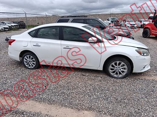 NISSAN SENTRA 2018, foto 4 de 19
