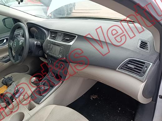 NISSAN SENTRA 2018, foto 14 de 19