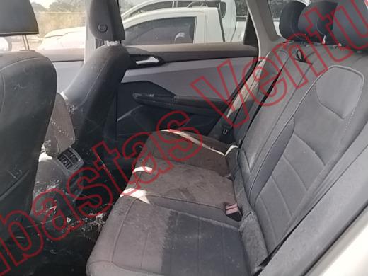 VOLKSWAGEN TAOS 2024, foto 16 de 19