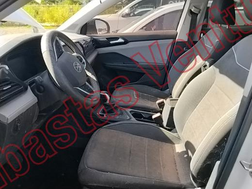 VOLKSWAGEN TAOS 2024, foto 17 de 19