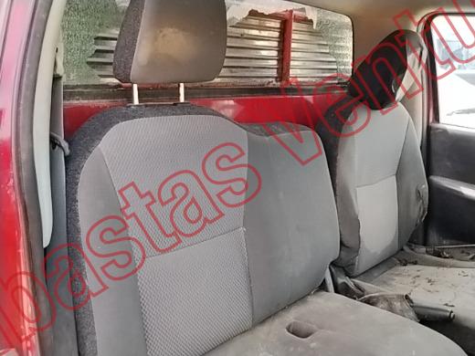 NISSAN NP 300 2016, foto 13 de 19