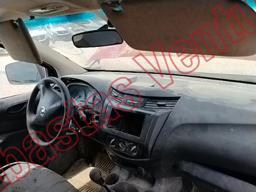 NISSAN NP 300 2016, foto 14 de 19