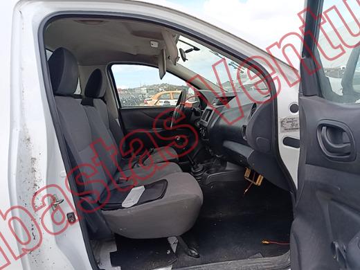NISSAN NP300 2018, foto 12 de 19