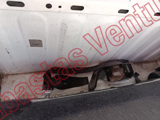 NISSAN NP300 2018, foto 15 de 19