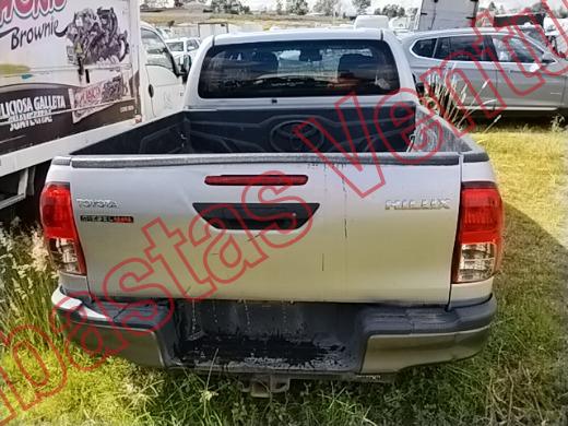 TOYOTA HILUX 2024, foto 6 de 19