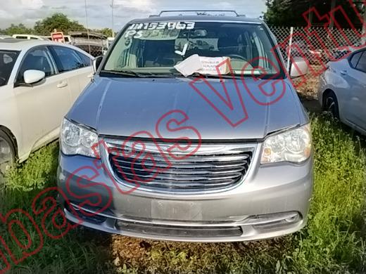 CHRYSLER TOWN AND COUNTRY 2015, foto 2 de 19