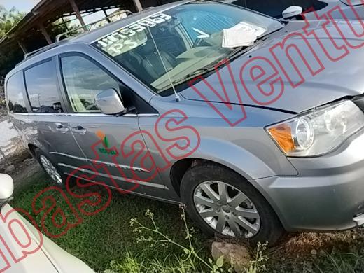 CHRYSLER TOWN AND COUNTRY 2015, foto 4 de 19