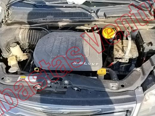 CHRYSLER TOWN AND COUNTRY 2015, foto 10 de 19