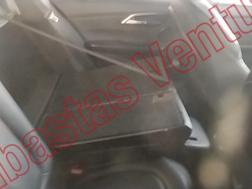 BMW 120IA 2019, foto 13 de 19