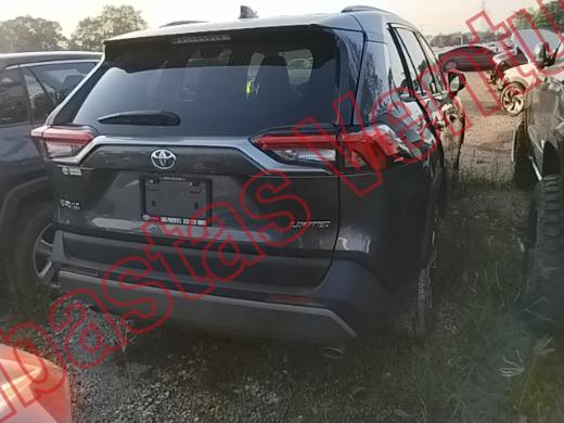 TOYOTA RAV4 2025, foto 6 de 19