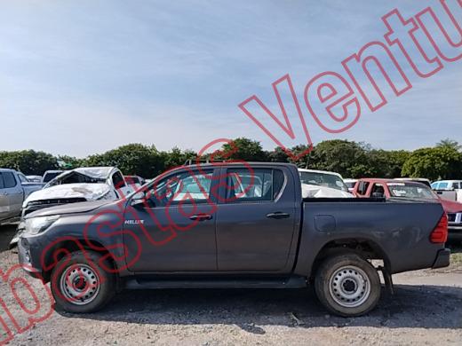TOYOTA HILUX 2016, foto 8 de 19