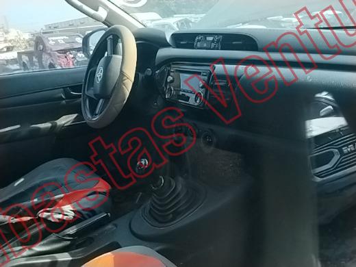 TOYOTA HILUX 2016, foto 14 de 19