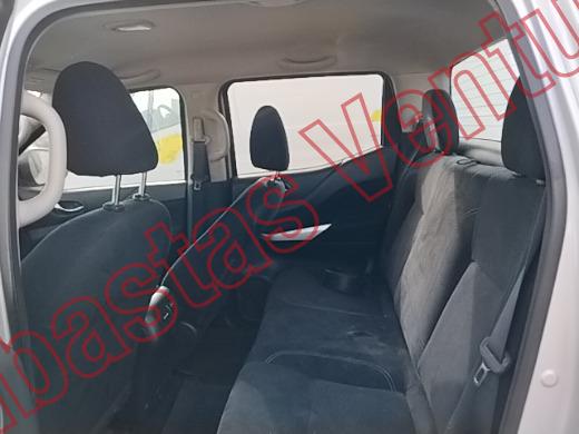 NISSAN FRONTIER 2018, foto 16 de 19