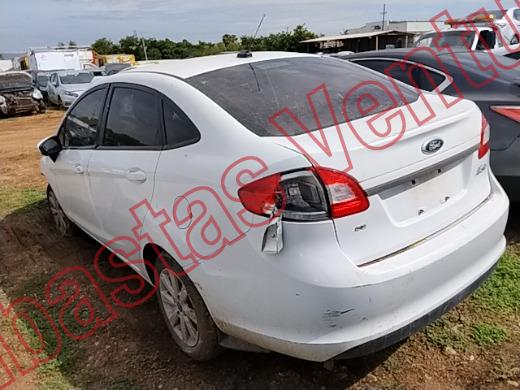 FORD FIESTA 2013, foto 7 de 19