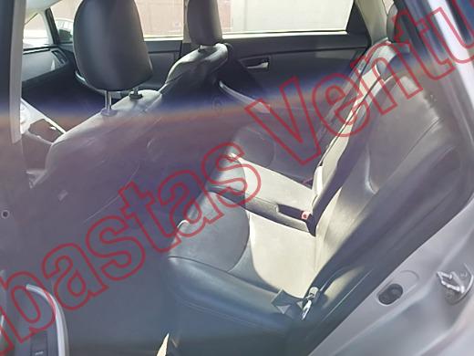 TOYOTA PRIUS 2015, foto 16 de 19
