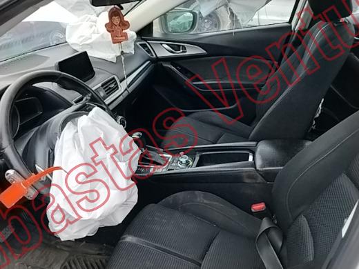 MAZDA MAZDA 3 2018, foto 17 de 19