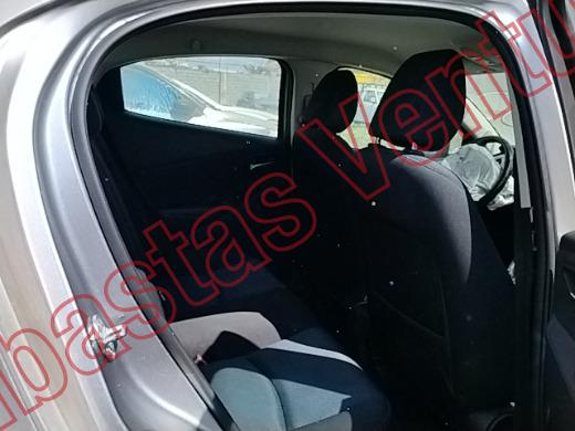 TOYOTA YARIS 2016, foto 13 de 19