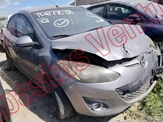MAZDA MAZDA 2 2014, foto 3 de 19
