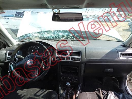 VOLKSWAGEN JETTA 2011, foto 14 de 19
