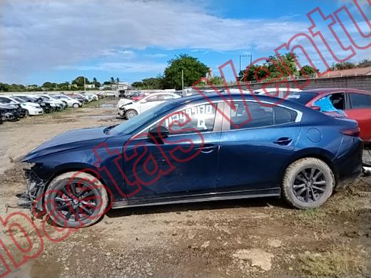 MAZDA MAZDA 3 2023, foto 8 de 19
