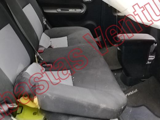 TOYOTA PRIUS 2021, foto 13 de 19