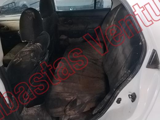 NISSAN TIIDA 2017, foto 16 de 19