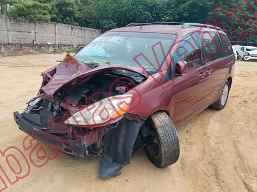 TOYOTA SIENNA 2008, foto 1 de 19