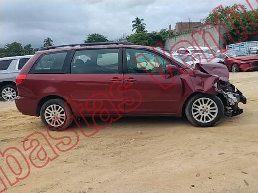 TOYOTA SIENNA 2008, foto 4 de 19
