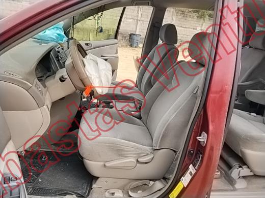 TOYOTA SIENNA 2008, foto 17 de 19