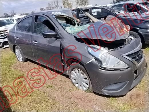 NISSAN VERSA 2015, foto 4 de 19